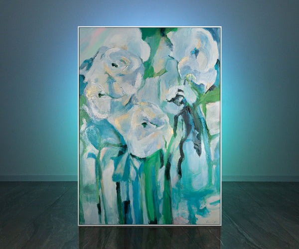 Gemälde „Weiße Blumen in türkisfarbenem Licht“ impressionistische Floristik in einer kalten Farbpalette