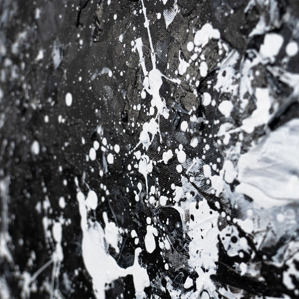 Gemälde „Lockenkopf“ – strukturiertes Schafsporträt in Monochrom